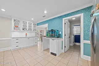 1620 Brook Hollow Drive A, Greenville, NC 27834 – photo 17: 23-web-or-mls-LHV_8325