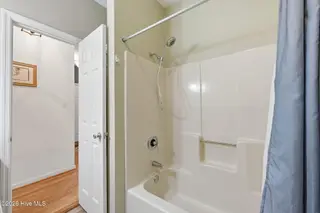 8004 Club House Drive, New Bern, NC 28562 – photo 14: 14-24-web-or-mls-DSC_5999