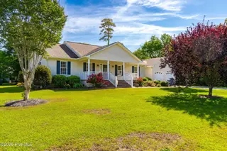 126 Tiffany Way, Beaufort, NC 28516 – photo 3: 3-web-or-mls-chadwick-visuals-126-tiffan
