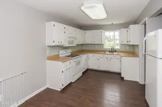 2271 Old Route 22, Kenly, NC 27542 – photo 6: 007_Kitchen