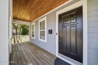 124 Magnolia Street, Wilmington, NC 28401 — 3-bedroom home in Downtown, Wilmington, NC, photo 2 of 42