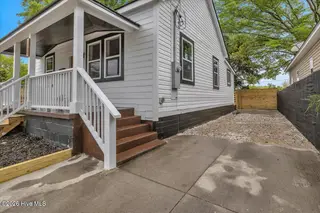 1109 Dock Street, Wilmington, NC 28401 – photo 23