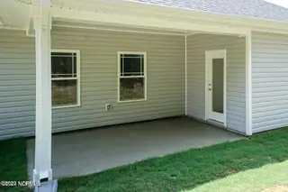 104 Shoal Lane, New Bern, NC 28562 – photo 15: 1634 back patio