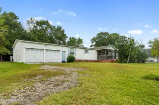 266 Morse Drive, Hubert, NC 28539 — 3-bedroom manufactured home, Hubert, NC, photo 2 of 41: DSC_6779