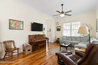 720 S 6th Street, Wilmington, NC 28401 – photo 11: IMG_9788