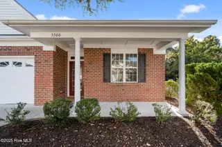 5300 Christian Drive, Wilmington, NC 28403 – photo 7: 6-web-or-mls-DSC02232