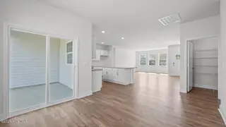 242 Lake Tyler Drive, New Bern, NC 28560 – photo 14: 18-custom-DSC_2877