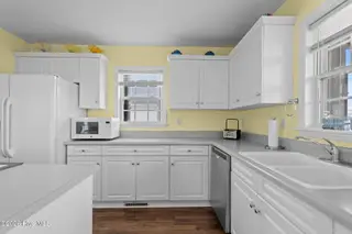 1301 N New River Drive, Surf City, NC 28445 – photo 16: Kitchen