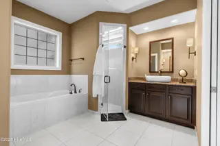 310 White Swan Court, Wilmington, NC 28412 — 3-bedroom home in Village at Motts Landing, Wilmington, NC, photo 19 of 50: 310WhiteSwanCt-201-2