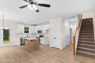 431 Peregrine Ridge Drive, New Bern, NC 28560 – photo 2: 12-DSC09709
