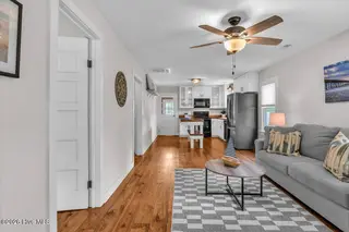 129 Glendale Drive, Wilmington, NC 28401 — 2-bedroom home in Wrightsboro, Wilmington, NC, photo 11 of 56