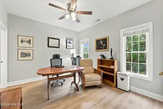 712 Taberna Circle, New Bern, NC 28562 — 4-bedroom home in Taberna, New Bern, NC, photo 12 of 53: 41-web-or-mls-0C0A6932_Edit