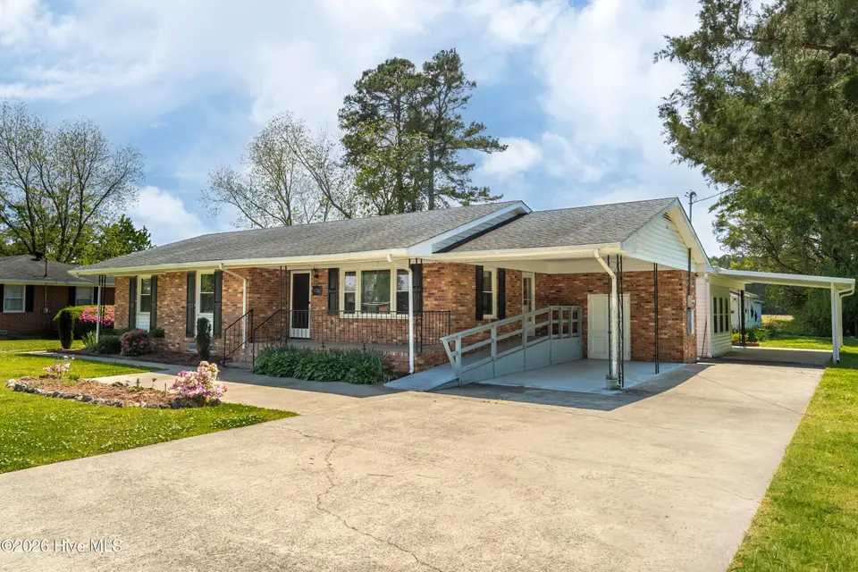 1226 Hwy 58 S, Kinston, NC 28504 – photo 1 of 45: Front of Home