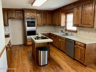 3028 Fox Run Circle, Kinston, NC 28504 – photo 14: IMG_1582