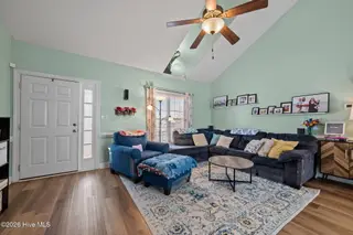 2705 Camille Drive, Winterville, NC 28590 – photo 5: 12-web-or-mls-LHV_5180