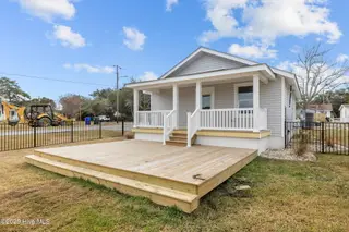 613 Mulberry Street, Beaufort, NC 28516 – photo 5: 5-web-or-mls-1S3A9901