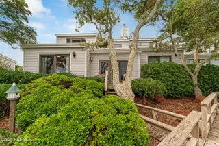 590 Westport Drive H1 Westport, Pine Knoll Shores, NC 28512 – photo 3: Amazing Beacon's Reach condo