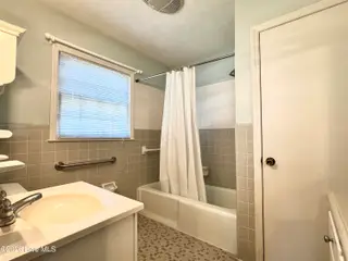 200 Elm Street, Whiteville, NC 28472 — 3-bedroom home, Whiteville, NC, photo 19 of 33: Master Bathroom