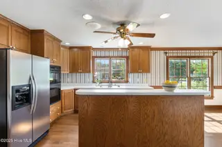 116 Spencer Lane, Newport, NC 28570 — 3-bedroom home in Gull Harbor, Newport, NC, photo 7 of 45: 36-use. kitchen.web-or-mls-DSC03220