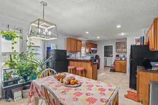 222 Busch Drive, Richlands, NC 28574 — 3-bedroom manufactured home in Jenkins Creek, Richlands, NC, photo 11 of 38