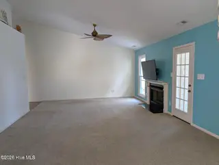 6641 Shire Lane, Wilmington, NC 28411 – photo 6: living room