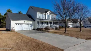 1500 Dunbrook Drive, Winterville, NC 28590 — 3-bedroom home in Vancroft, Winterville, NC, photo 6 of 52: 46-web-or-mls-DJI_0633-HDRRE