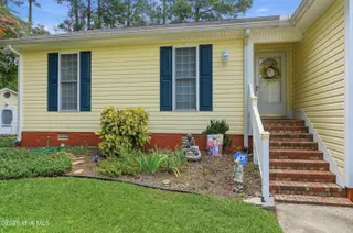 109 Commander Circle, New Bern, NC 28562 – photo 3: 109 commander Cir _ Interior-Exterior (5