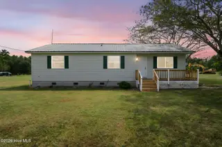 3833 Nc Hwy 903, Rose Hill, NC 28458 — 3-bedroom home, Rose Hill, NC, photo 2 of 33: Front