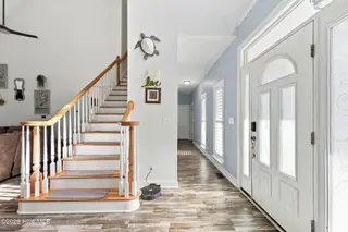 1931 Kingfisher Drive, Morehead City, NC 28557 — 3-bedroom home in Brooke Woods, Morehead City, NC, photo 6 of 40: 1931 Kingfisher Dr