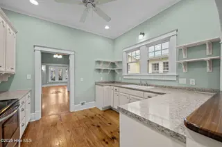 1513 Rhem Avenue, New Bern, NC 28560 – photo 21: kitchen into dining