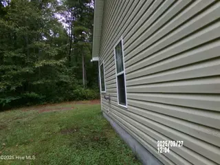 624 Walnut Drive, Jacksonville, NC 28540 – photo 4: Left Side