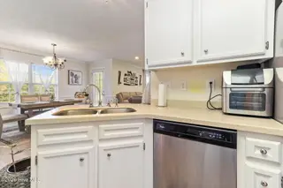 1500 Dunbrook Drive, Winterville, NC 28590 — 3-bedroom home in Vancroft, Winterville, NC, photo 21 of 52: 22-web-or-mls-IMG_5748