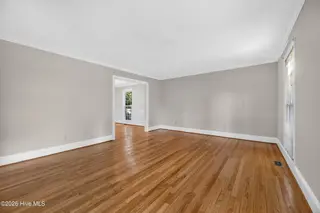 202 Queen Annes Road, Greenville, NC 27858 – photo 14: 022_DSC_4358