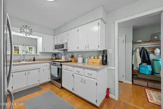 3013 Red Fox Road, Trent Woods, NC 28562 – photo 23: 34-web-or-mls-DSC_3774