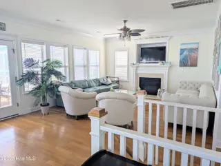 390 E Second Street, Ocean Isle Beach, NC 28469 – photo 4: Living room