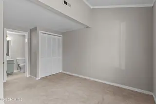 231 Saint Luke Court, Wilmington, NC 28409 — 2-bedroom waterfront townhome in Caneel Cove, Wilmington, NC, photo 18 of 38: 44-web-or-mls-BTS02082