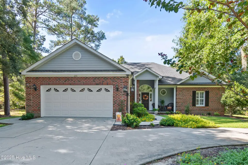 123 Clubhouse Drive SW, Supply, NC 28462 – photo 1 of 39: 123ClubhouseDrSW - 1