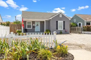 3111 Arendell Street, Morehead City, NC 28557 – photo 2: Front
