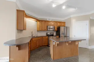 4425 Arendell Street 402 Harborside Club, Morehead City, NC 28557 – photo 14: Kitchen with island