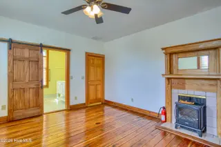 215 Queen Street, Wilmington, NC 28401 – photo 20: 215 Queen St. - Interior - Edited_18