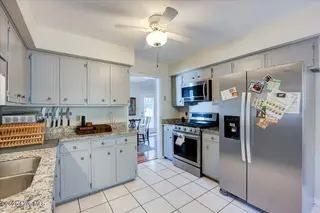 102 Pinewood Drive, New Bern, NC 28562 – photo 10: 20-1020_Pinewood-5