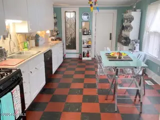 428 E 2nd Street, Washington, NC 27889 – photo 15: kitchen 2