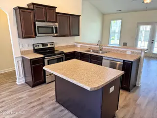 517 New Hanover Trail, Jacksonville, NC 28546 – photo 13: IMG_1659