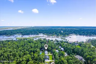 6111 Leeward Lane, Wilmington, NC 28409 — 5-bedroom home in Windward, Wilmington, NC, photo 7 of 48: southerlanddrone