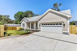 310 Lewis Drive, Carolina Beach, NC 28428 – photo 4: IMG_4712