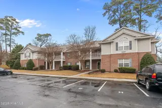 2207 Locksley Woods Drive A, Greenville, NC 27858 – photo 3: 3-web-or-mls-BLS_0004