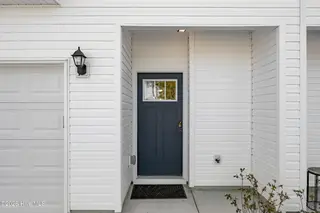 2041 Folkstone Woods Lane 10a, Holly Ridge, NC 28445 – photo 8: 9_front entryway