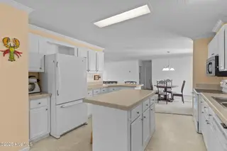 1041 Palm Court SW, Calabash, NC 28467 — 3-bedroom manufactured home in Village At Calabash, Calabash, NC, photo 11 of 58: 35-web-or-mls-BTS02675