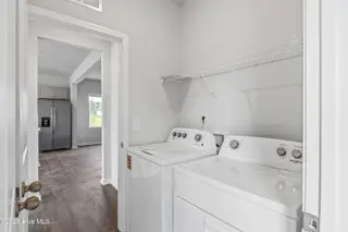 622 S Squires Run Lane, Richlands, NC 28574 – photo 16: Laundry Room