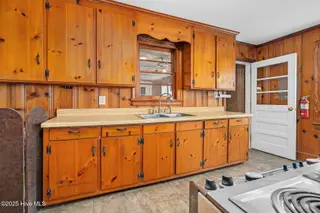821 Oakland Avenue, Rocky Mount, NC 27804 – photo 17: Huge Eat-In Kitchen